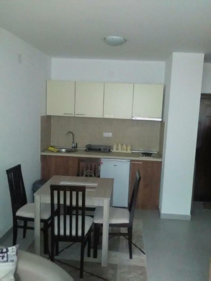 Apartman Jevtic 1 Gornja Toplica ภายนอก รูปภาพ